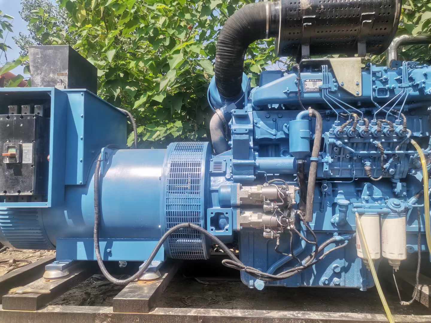 格尔木详细说明降低 800kW 柴油发电机输出电流波动的方法